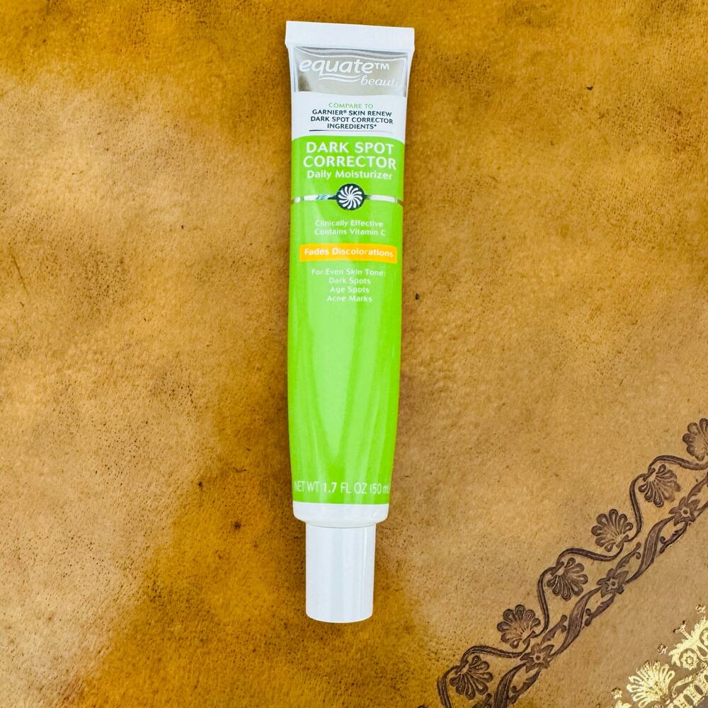 Equate Beauty Dark Spot Corrector Daily Moisturizing Cream 1.7 oz